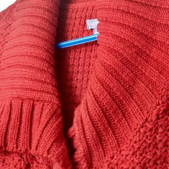 Sweater - Picture 3 of 8